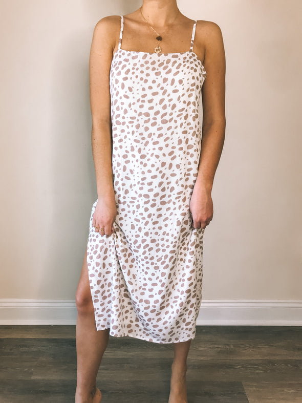 Bonita Spotted Midi Shift Dress